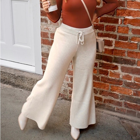 Girl Crush Inc: drawstring-waist knit pants - Picture 3 of 6
